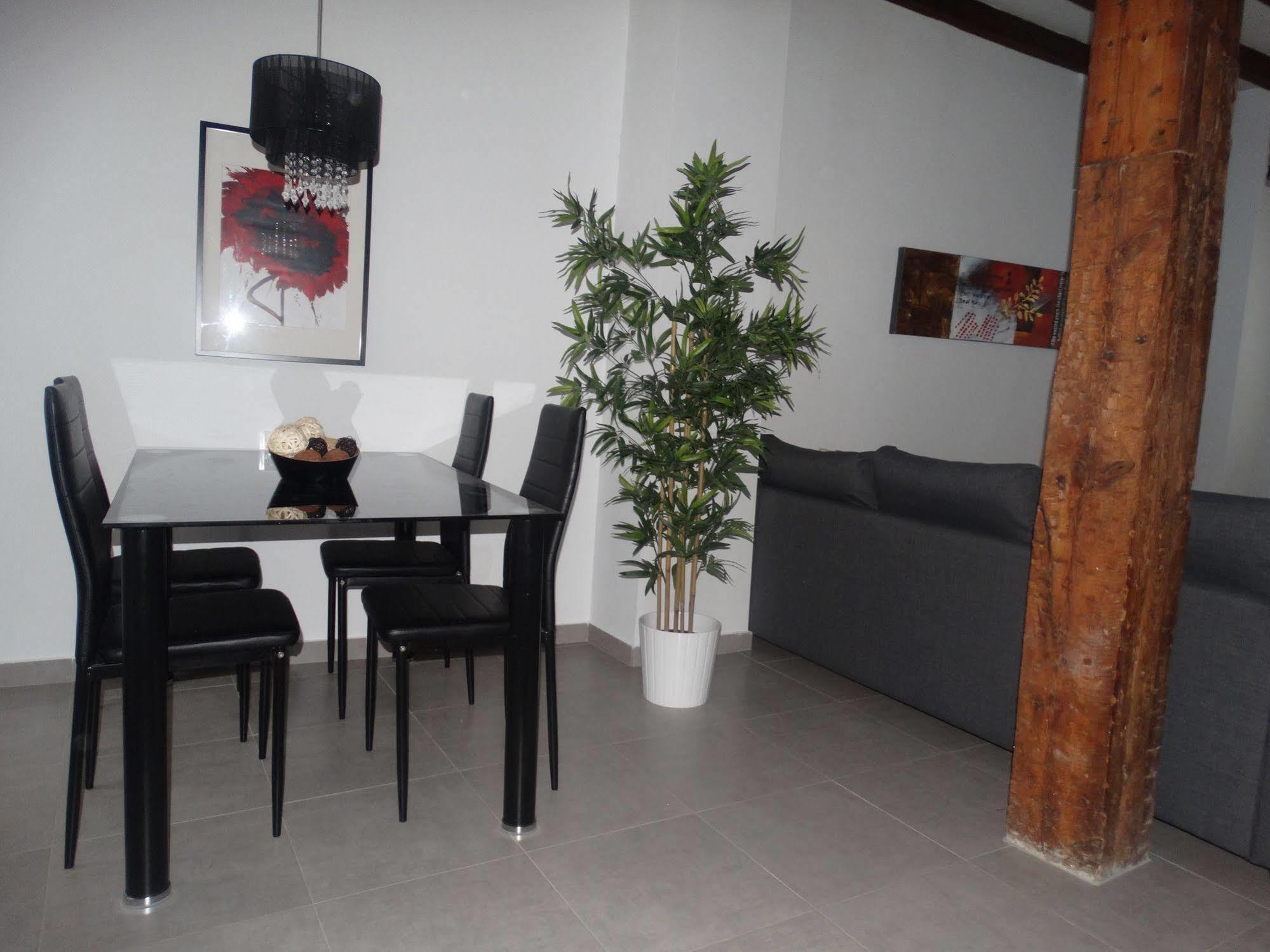 Malaga Apartamentos - Nuno Gomez, 24 Dış mekan fotoğraf