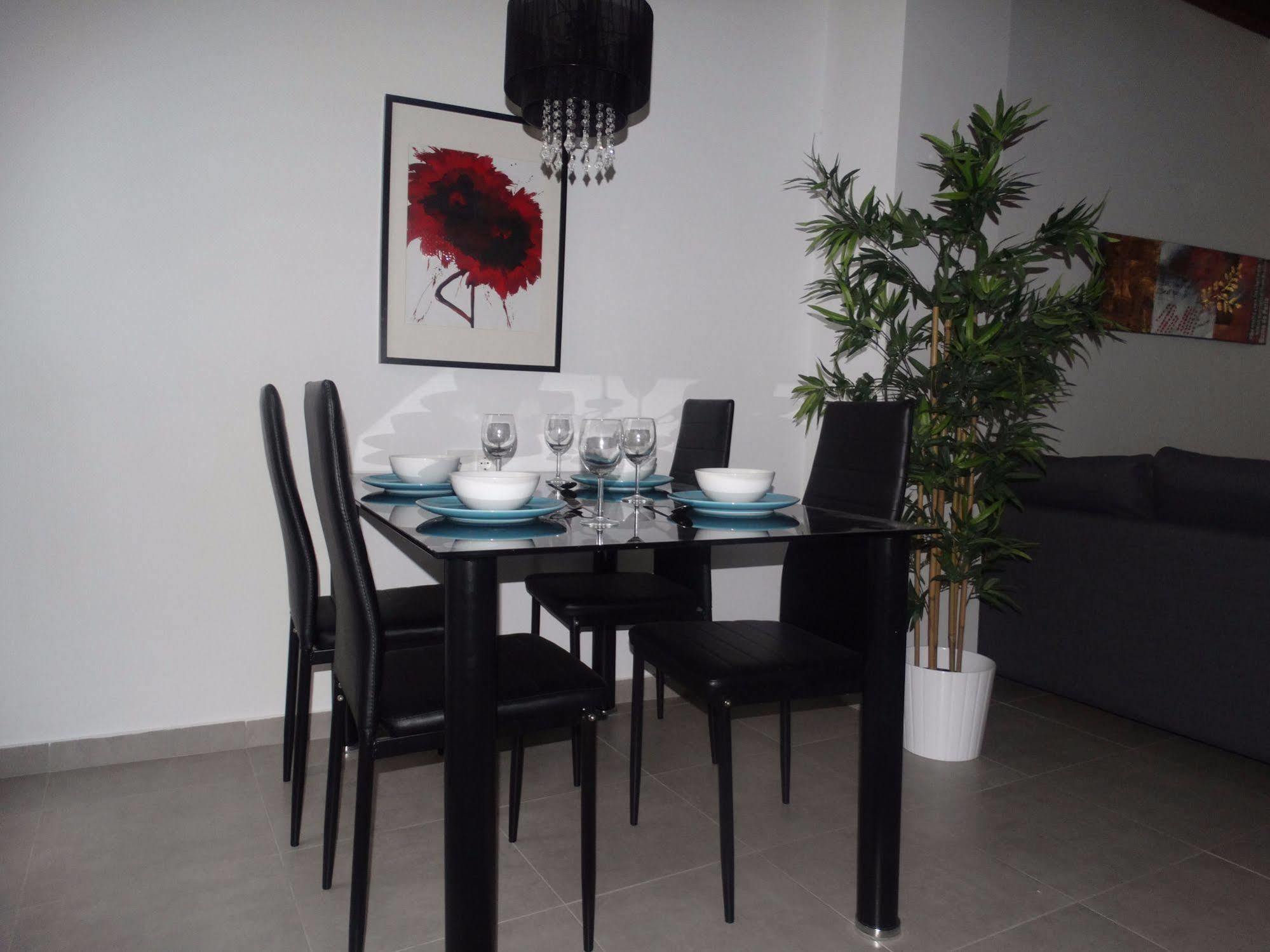 Malaga Apartamentos - Nuno Gomez, 24 Dış mekan fotoğraf