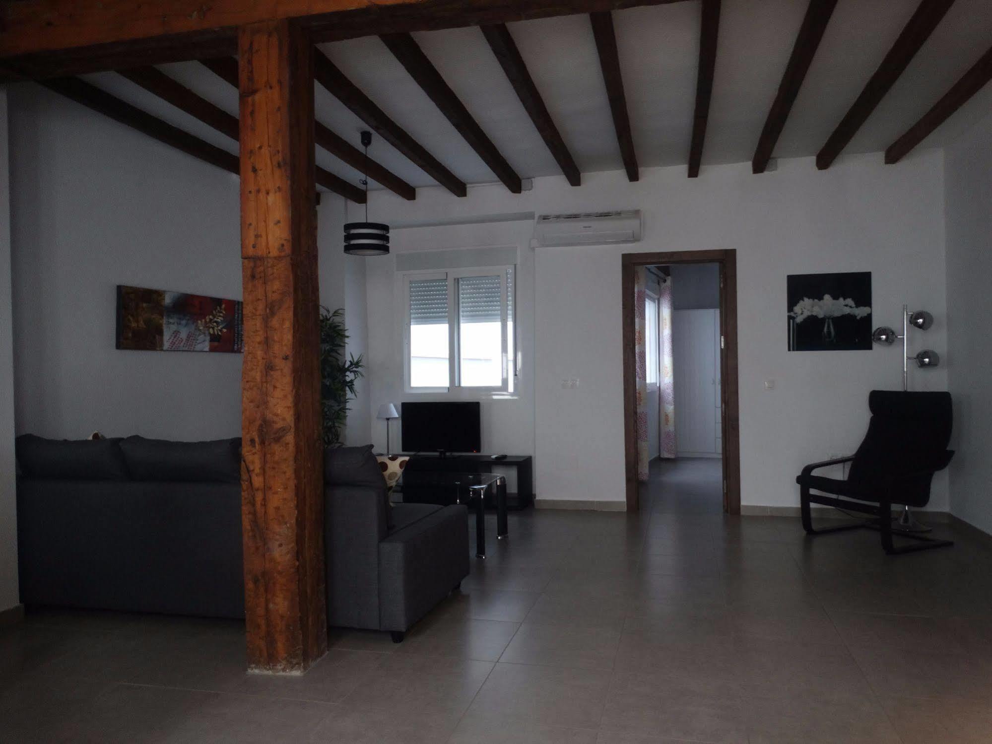 Malaga Apartamentos - Nuno Gomez, 24 Dış mekan fotoğraf
